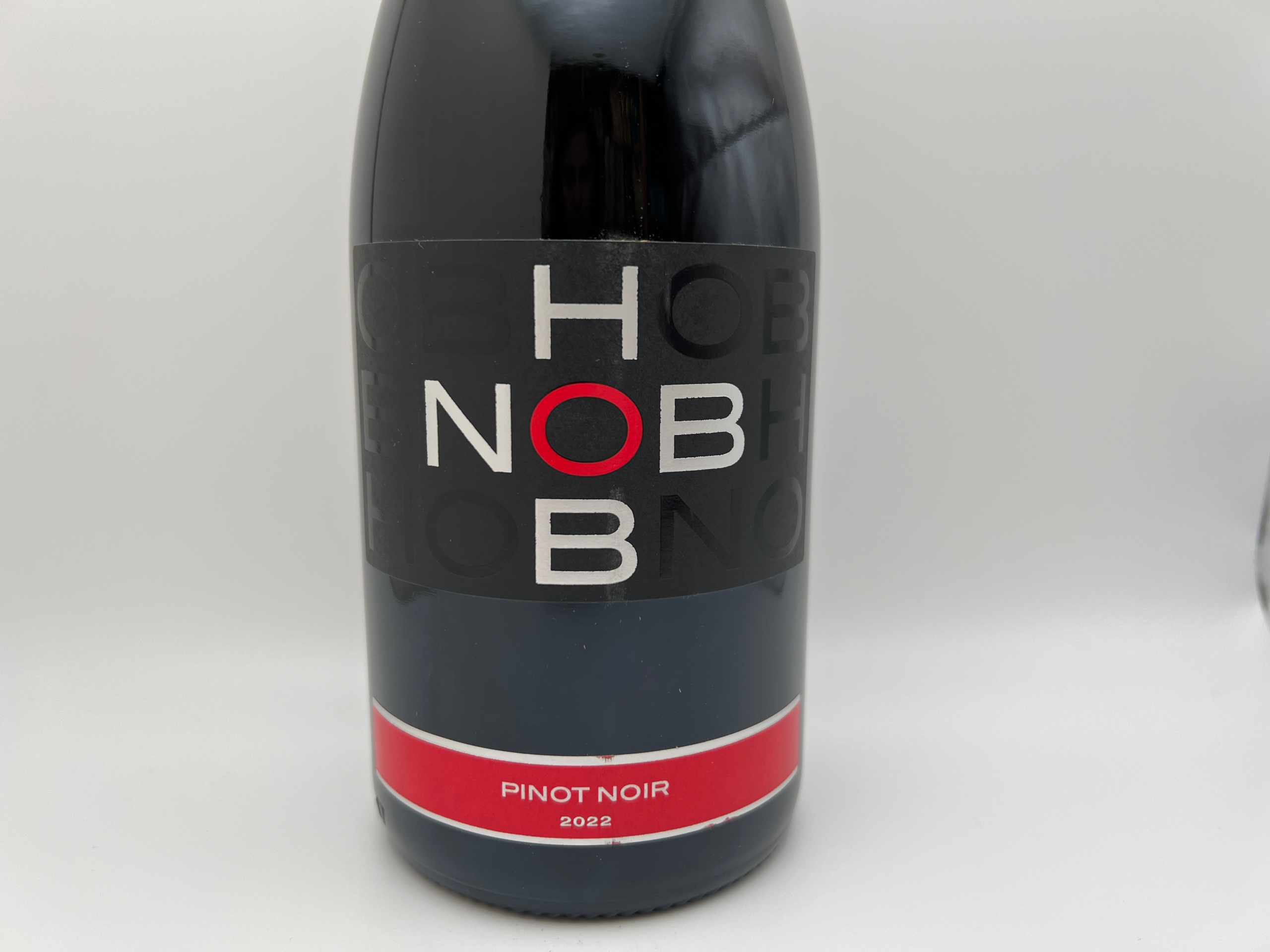 HobNob Pinot Noir 750ml